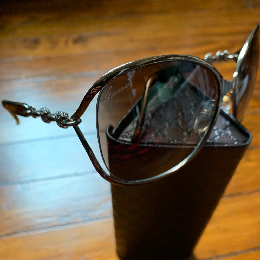 ON SALE Gucci oversized metal sunglasses GG4250 - Picture 5 of 9